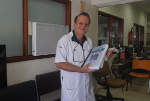 Dr. Paulo R. Margotto Apresentando as Provas da 4a Edição do Livro Assistência ao Recém-Nascido de Risco, 2019